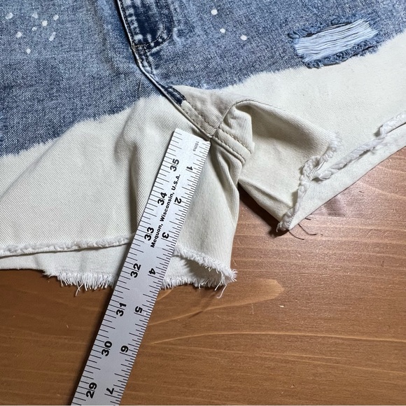 NO BO HIGH RISE JEAN SHORTS BLEACHED & FRAYED NWT 11 - Picture 8 of 9